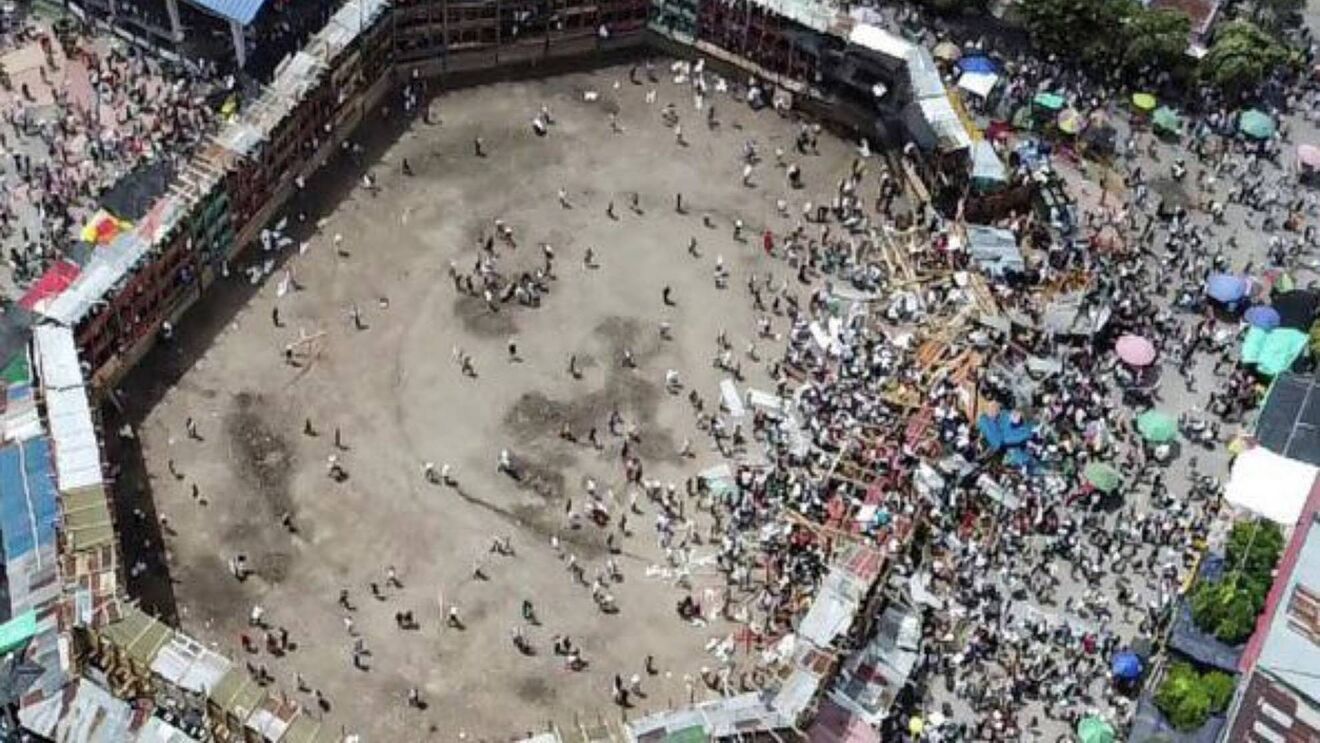 Se desploma plaza de toros en Colombia: Cuatro muertos y 30 heridos de gravedad