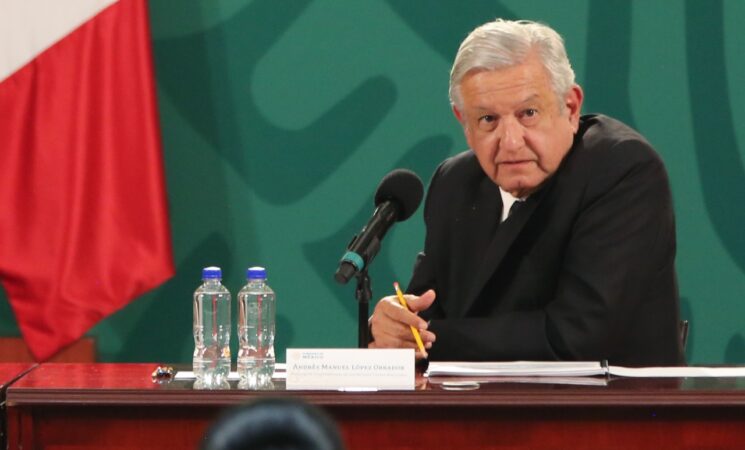 Reprobable y antidemocrático: AMLO sobre el asalto al Congreso de Brasil