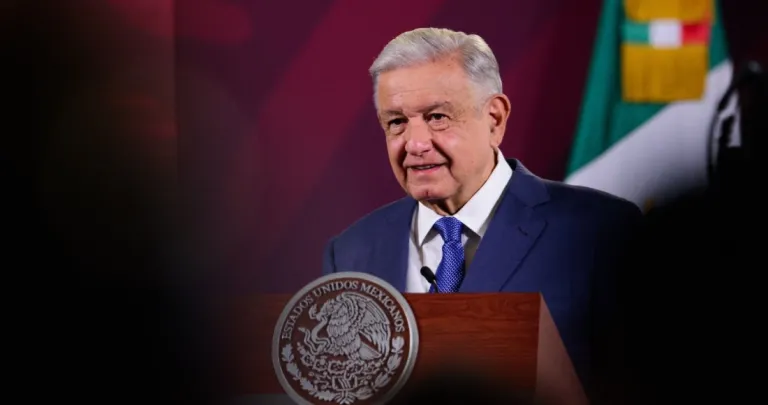 AMLO reitera en su gira por QRoo que apoyo a Guerrero será “hasta que sea necesario”