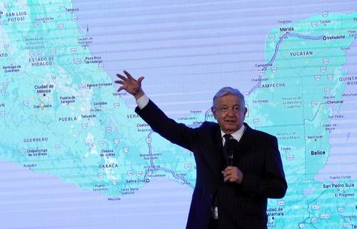 Se licitó a empresas mexicanas la operación de puertos para el Transístmico: AMLO