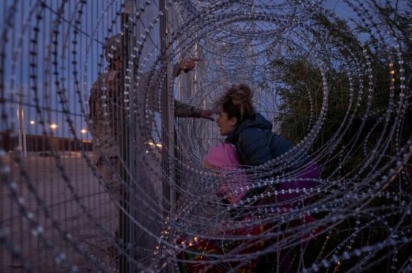 Corte mantiene la suspensión a la ley SB4 de Texas que permite detener y expulsar a migrantes