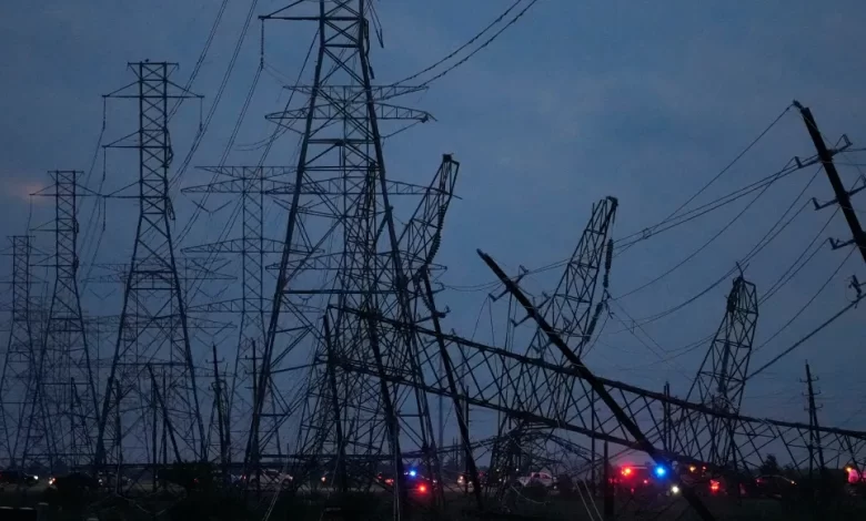 Tormentas eléctricas en Houston dejan 4 muertos y 900 mil viviendas sin electricidad