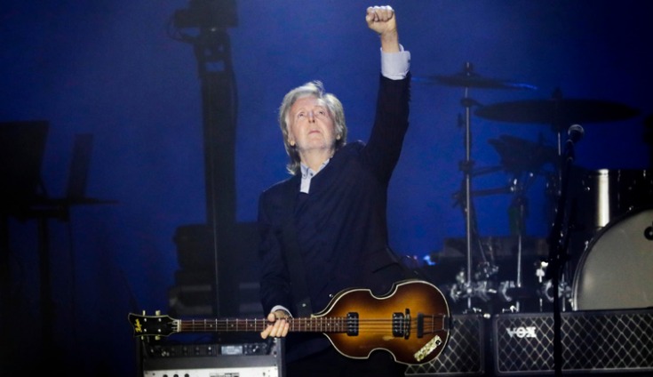 Globos, luces y letreros: Así sorprenderán los fans a Paul McCartney en Ciudad de México