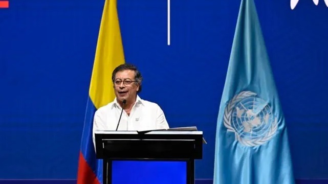 Gustavo Petro se niega a asistir a la posesión de Maduro y defiende el diálogo para la paz en Venezuela