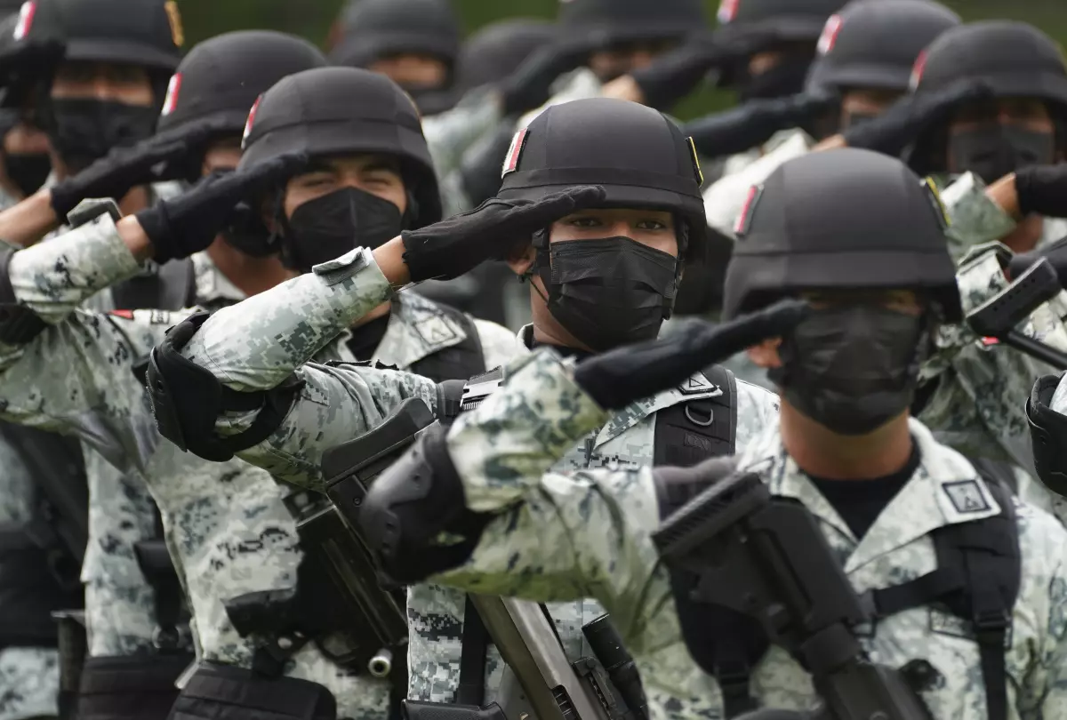 Sheinbaum enviará paquete de reformas para definir funciones del Ejército en la Guardia Nacional