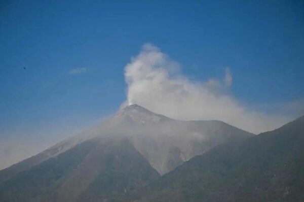A siete años de la tragedia, el volcán de Fuego vuelve a estremecer Guatemala