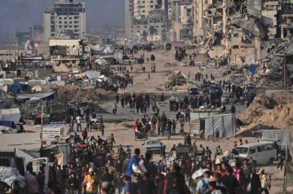 Fuerzas israelíes y aliados disparan a civiles en Gaza en medio de entrega de alimentos